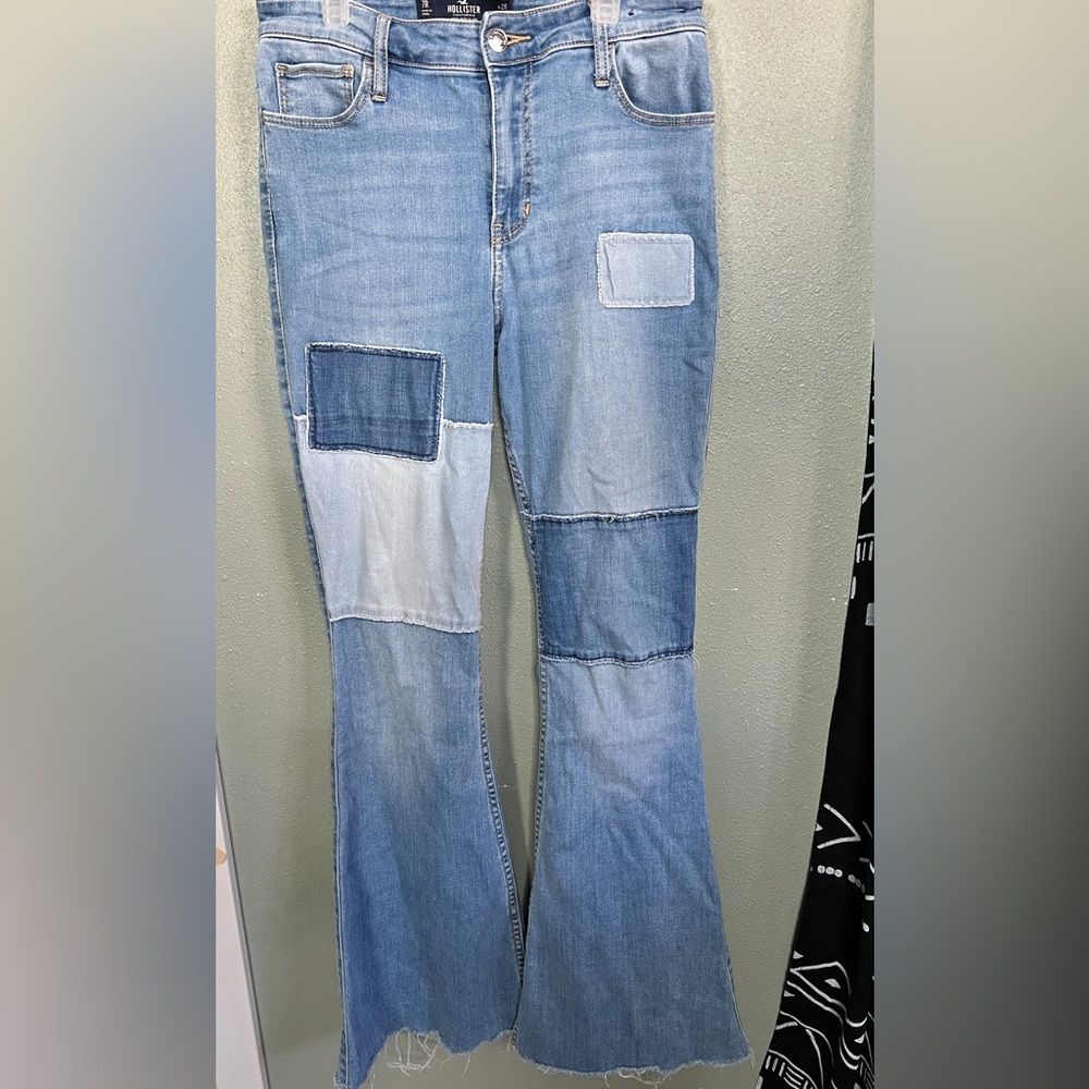Hollister High Rise Patchwork 70s Raw Hem Jeans 7R